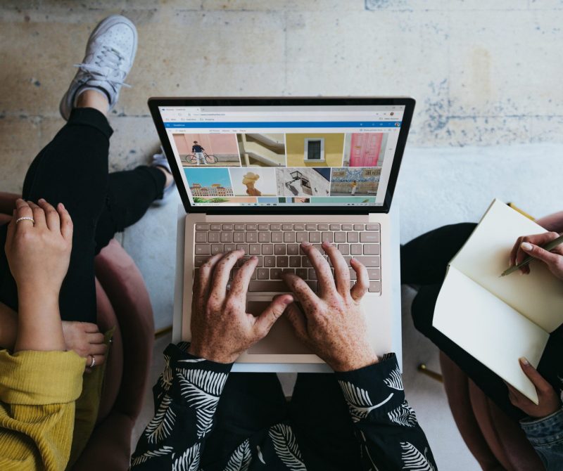 windows-w79mIrYKcK4-unsplash windows-w79mIrYKcK4-unsplash